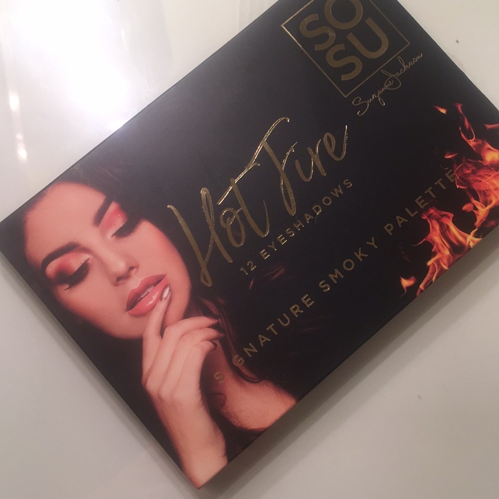 SOSU Suzanne Jackson Hot Fire 12 Eyeshadow Palette